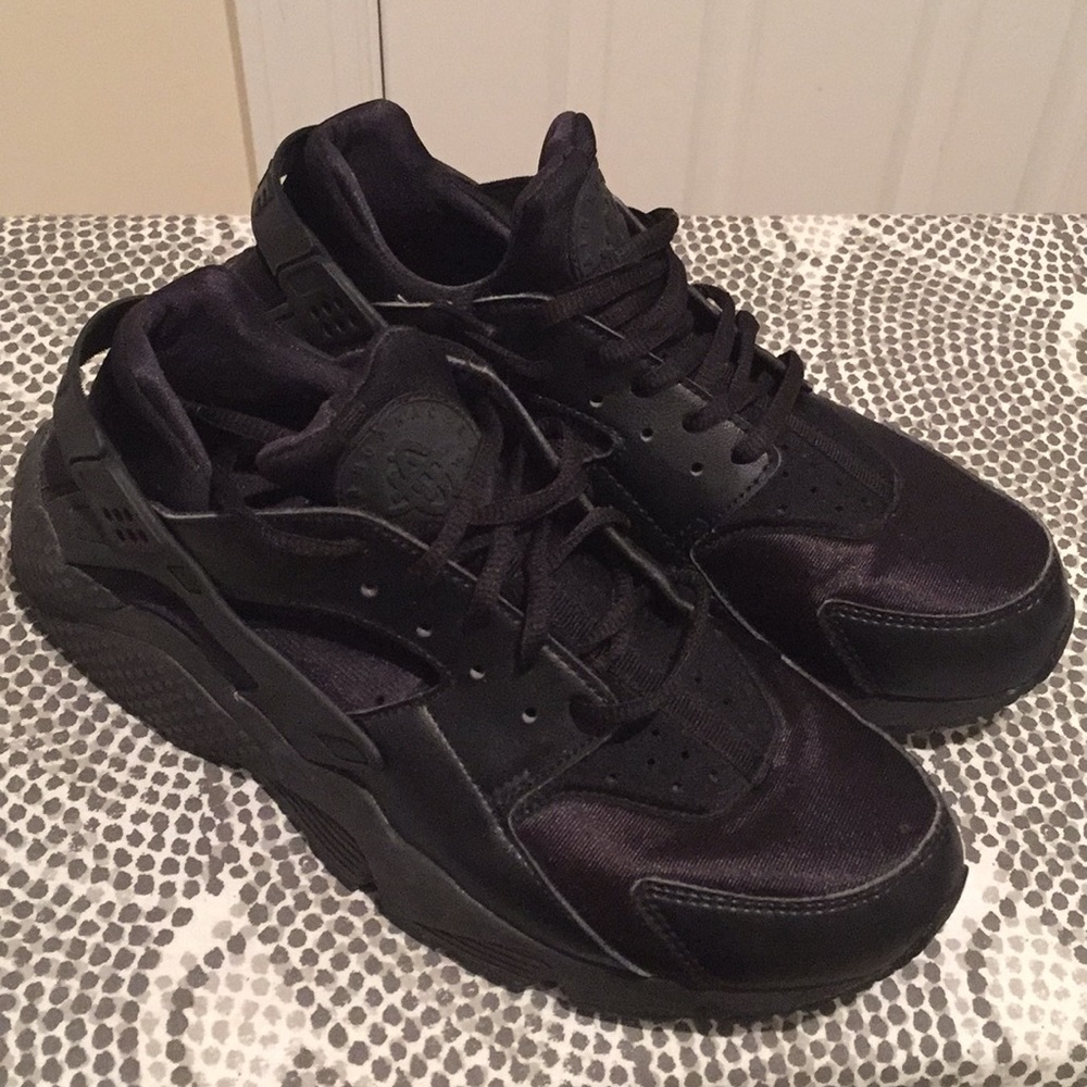 🖤 Air Huarache by Nike 👟🖤